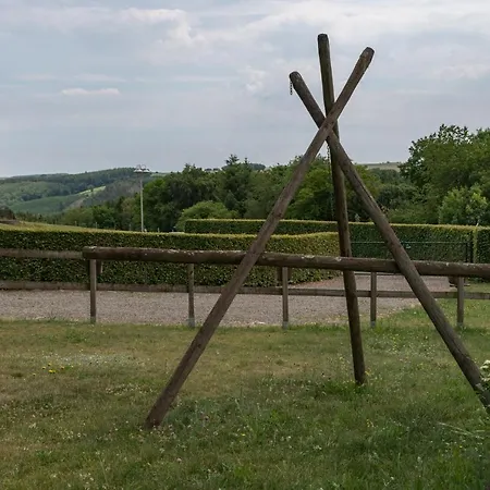 Chanteloup, - Halleux Halleux (Luxembourg)