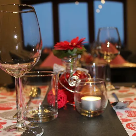 Bed and breakfast Chanteloup, -
