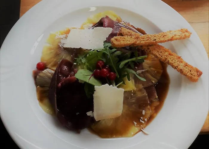 Couette-café Chanteloup, - 3*