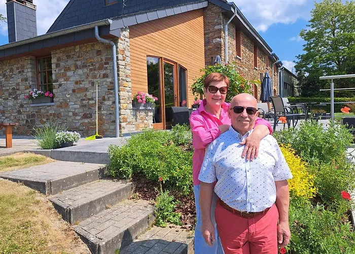 Couette-café Chanteloup, - 3*